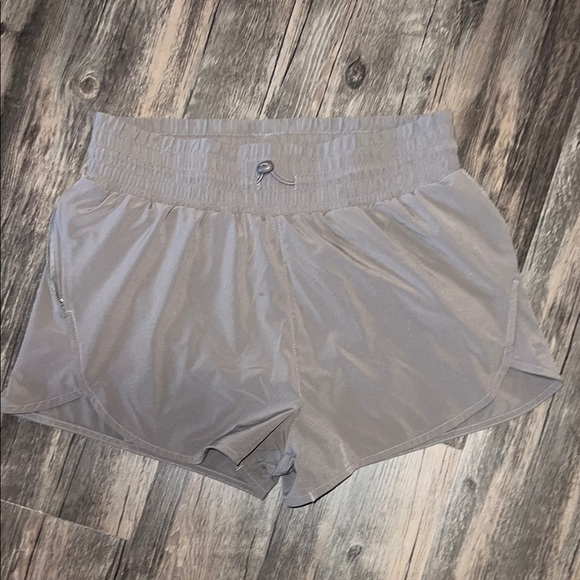 Women's taupe ALL IN MOTION Athletic shorts - Picture 1 of 5
